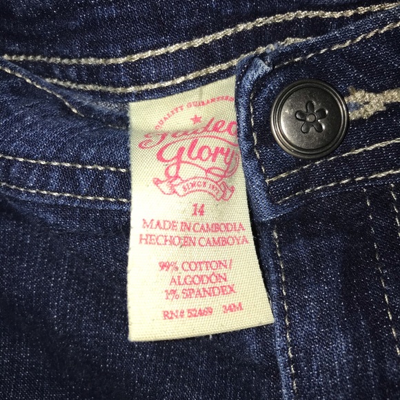 Shorts - Picture 3 of 3